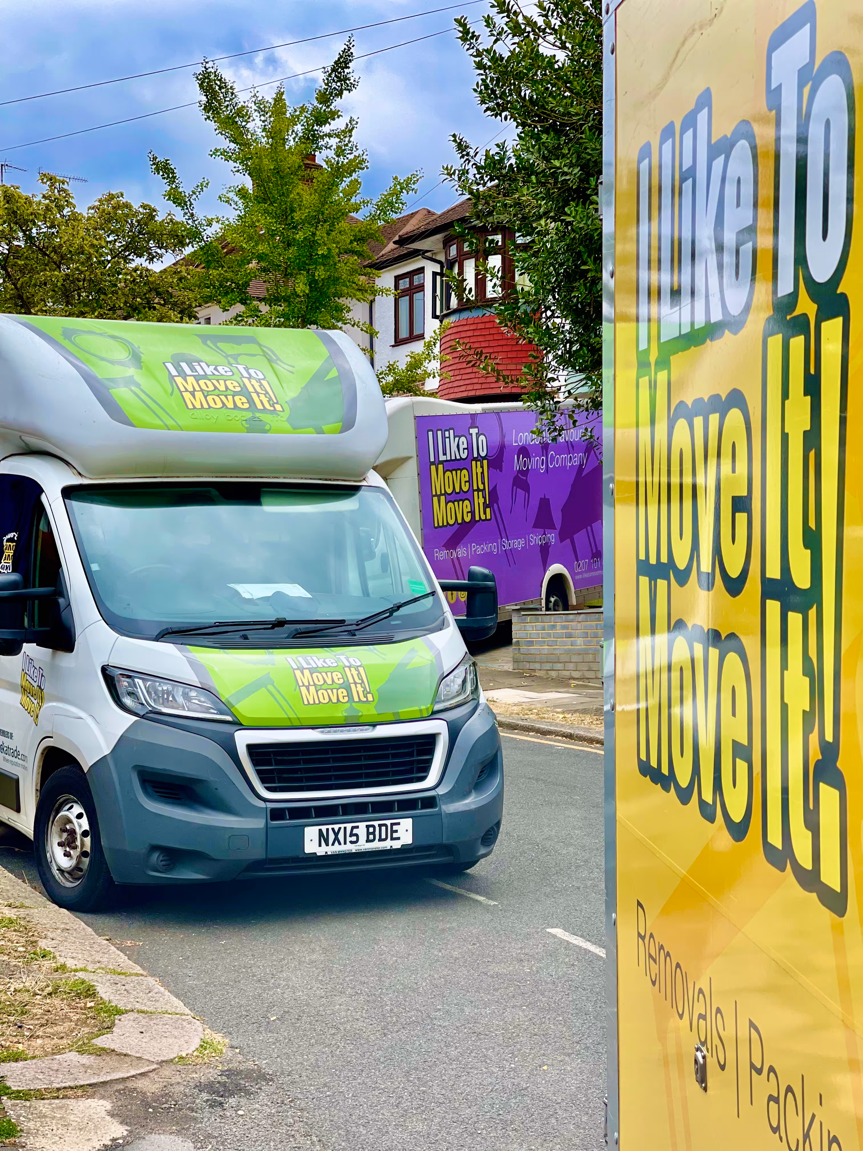 Man and Van loading 2 Vans on Hamilton Terrace, St Johns Wood NW8 | I Like to Move It Move It