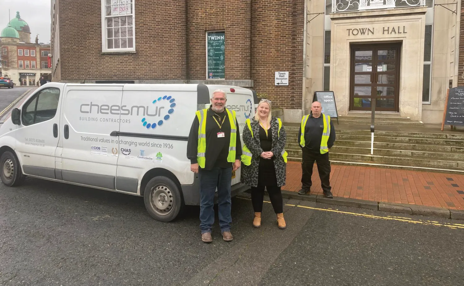 Construction worker digging a hole at Nyman's gardens