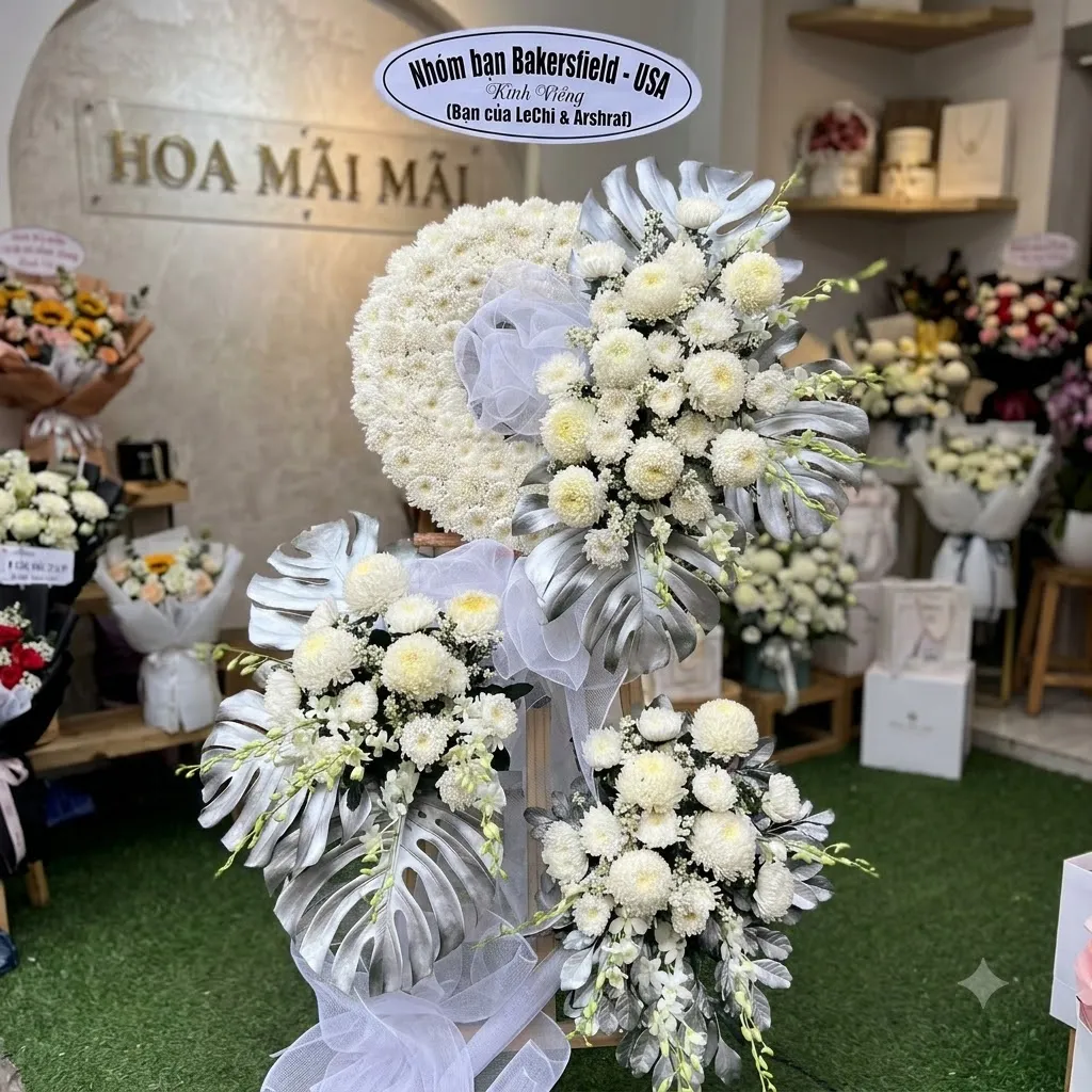 Kệ hoa tang 2 tầng phối cúc mẫu đơn và cúc lưới tại Vĩnh Yên, Vĩnh Phúc