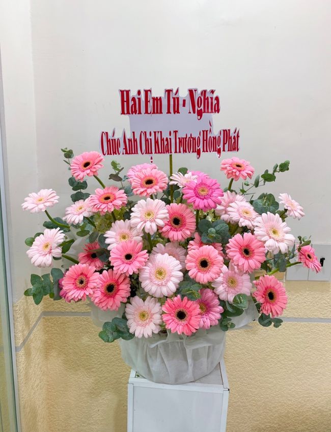 Giỏ Hoa Đỏ Tặng Sếp