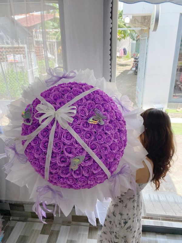 Bó Hoa Sáp Tím Tặng Bạn Gái