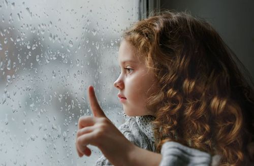 double glazing reduces dampness in the home