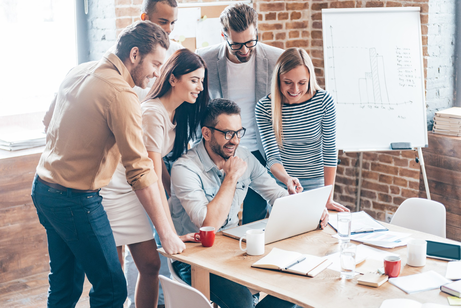 Zespół agencji IT pracuje nad Makieta UX oraz Makieta UX/UI dla software house’ów — współpraca i handoff do developmentu.