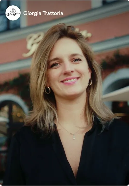 Témoignage d'une directrice de restaurant qui parle de l'aide de Skello pour digitaliser son activité