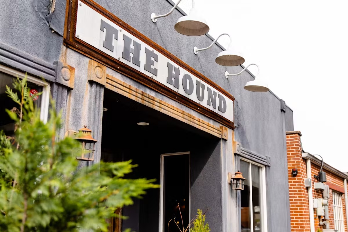 The Hound in downtown Auburn