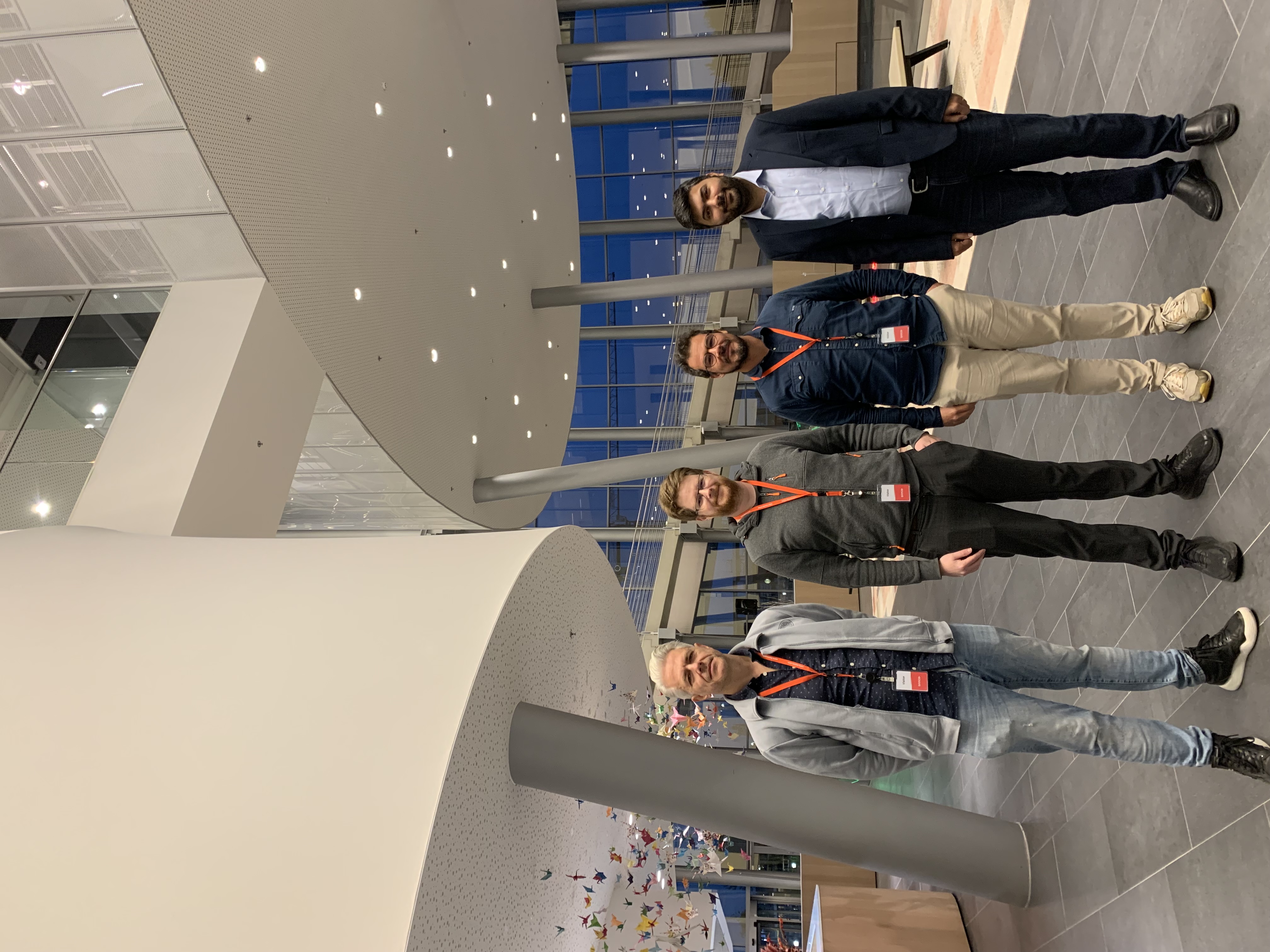 Corporate meets startup: Hangar K en Barco versterken partnership met mentorshipavond voor Krowdies