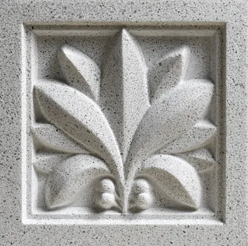 A 4 inch Bay Leaf sample medallion