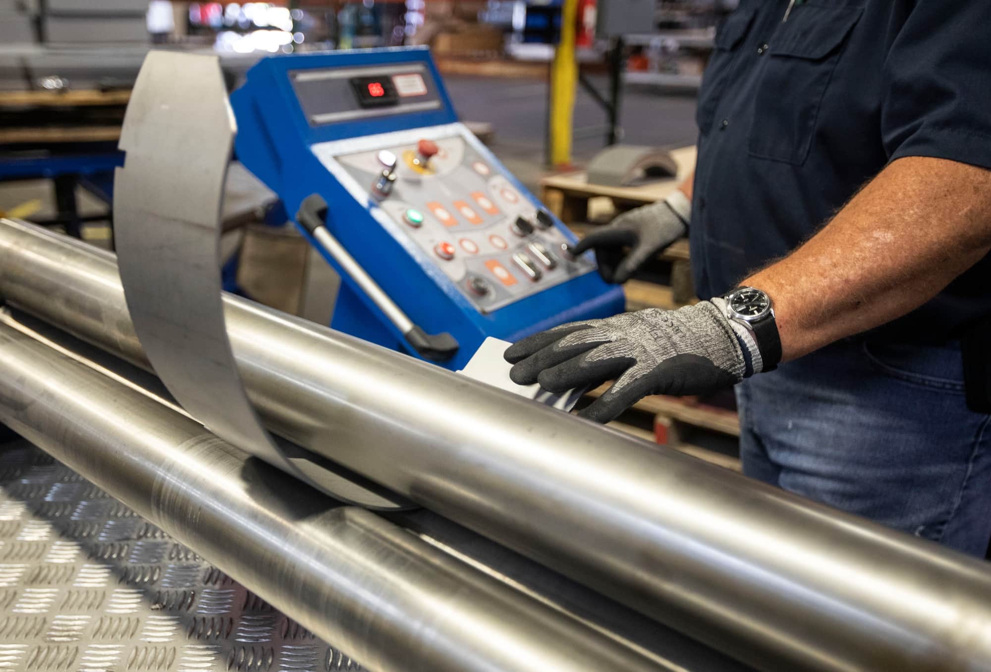 Plate roller