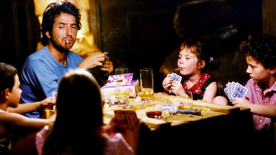 « Le bison (et sa voisine Dorine) » – Movie, France 2003