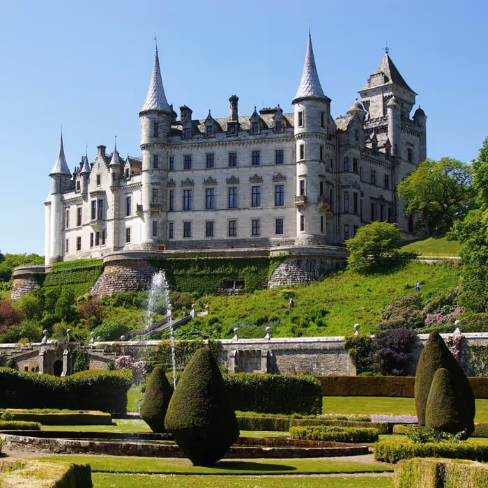 Visit Dunrobin Castle from Ben Luna