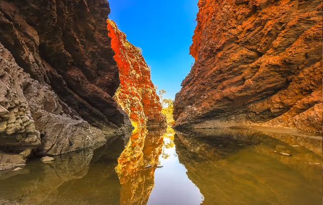 Discover the most famous gap in the West MacDonnell Ranges