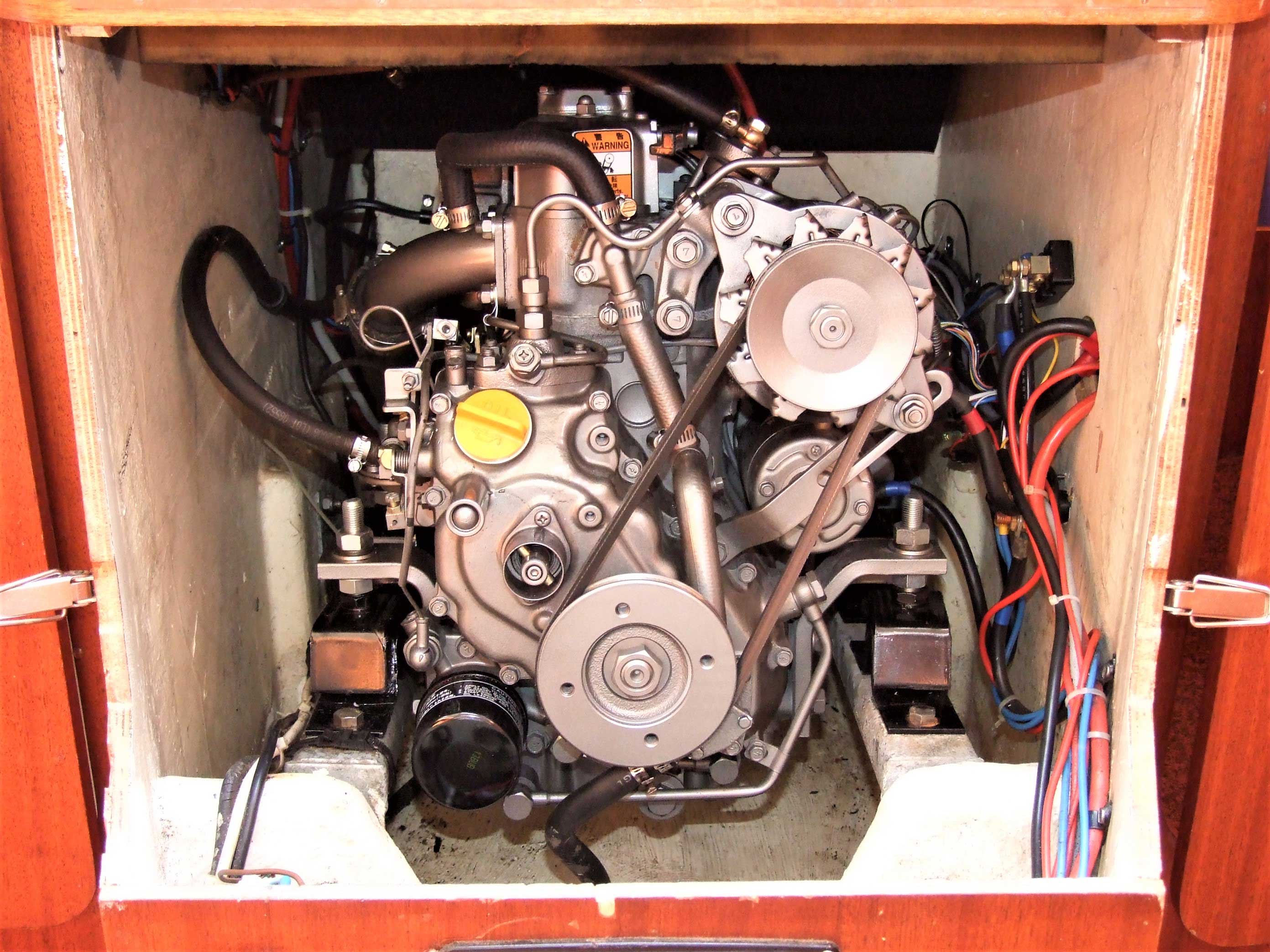 Daily Maintenance Tips for Small Yacht Diesel Engines article featured image