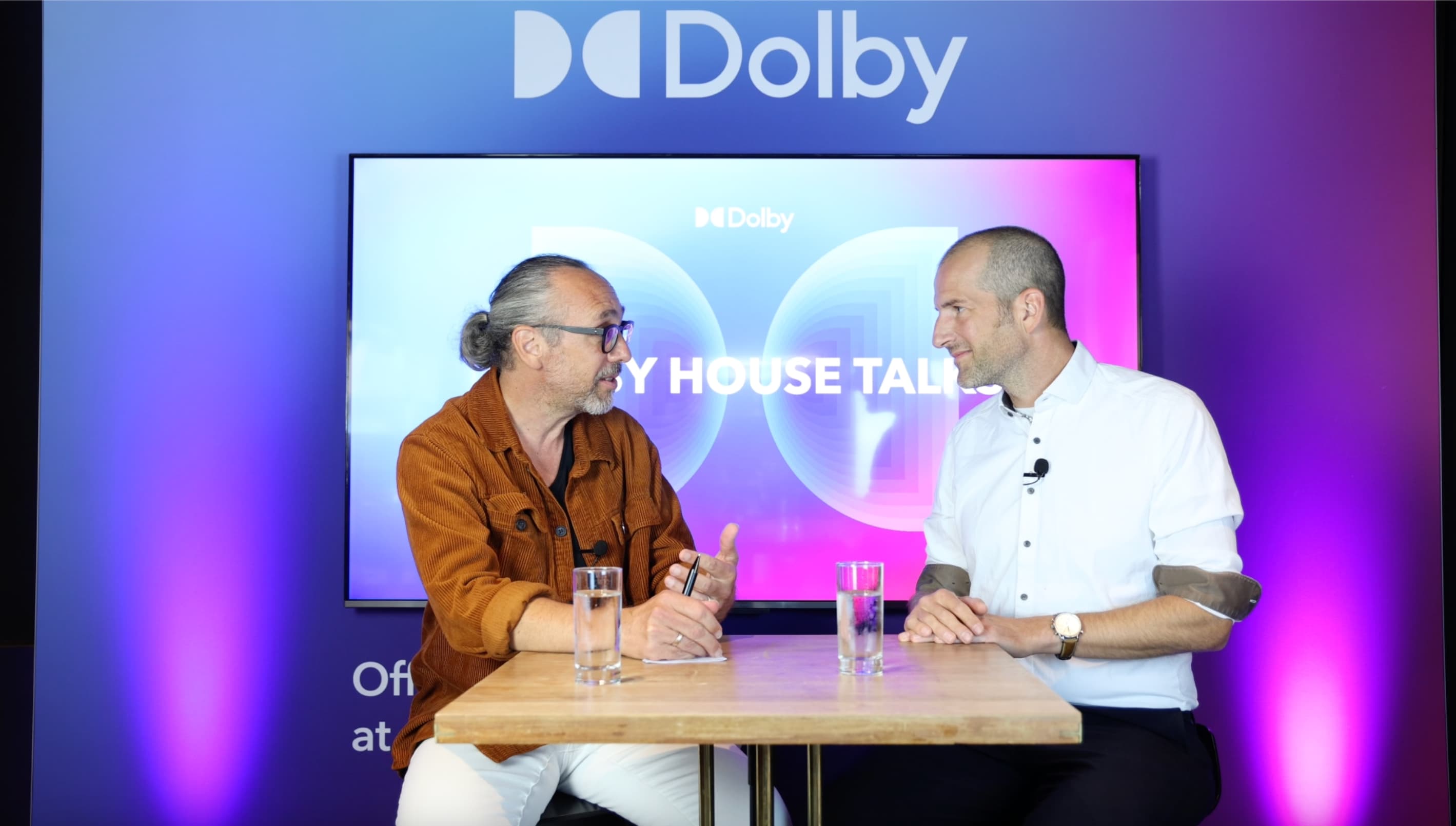 Transforming Cars into Entertainment Hubs: Lessons from the Smart TV Era