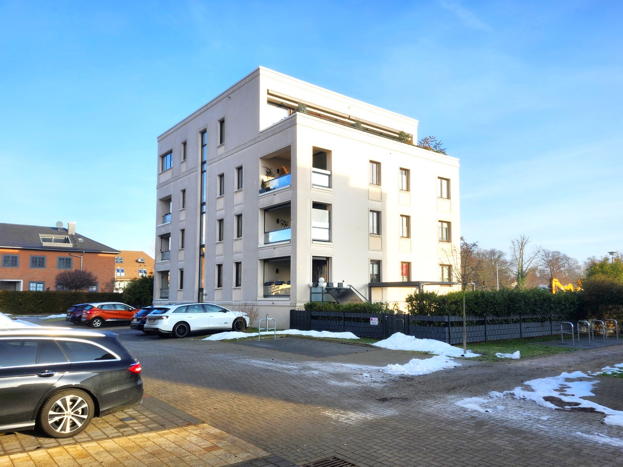 +++ RESERVIERT +++ Exklusive ETW als Immobilieninvest in Magdeburg Stadtfeld Ost mit EBK, Gas-Kamin, Loggia, Ankleidezimmer uvm.