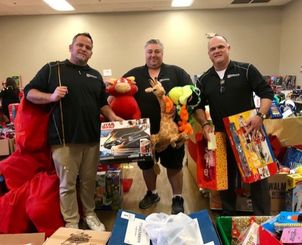 UMOM Drive and volunteering