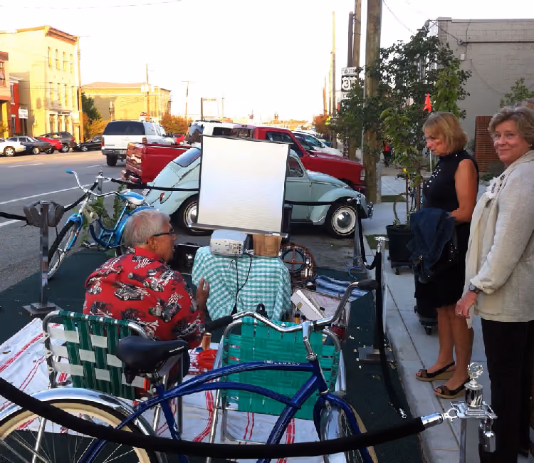 2012 Park(ing) Day movie parklet in NuLu