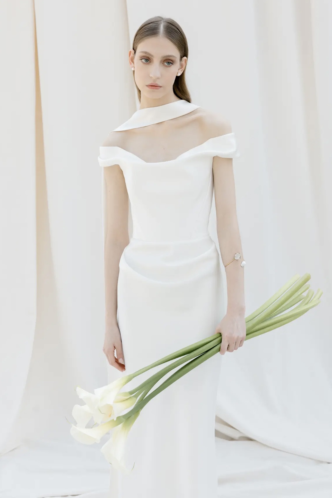 Wedding dress silk corsage off the shouler hochzeitskleid seide minimal 