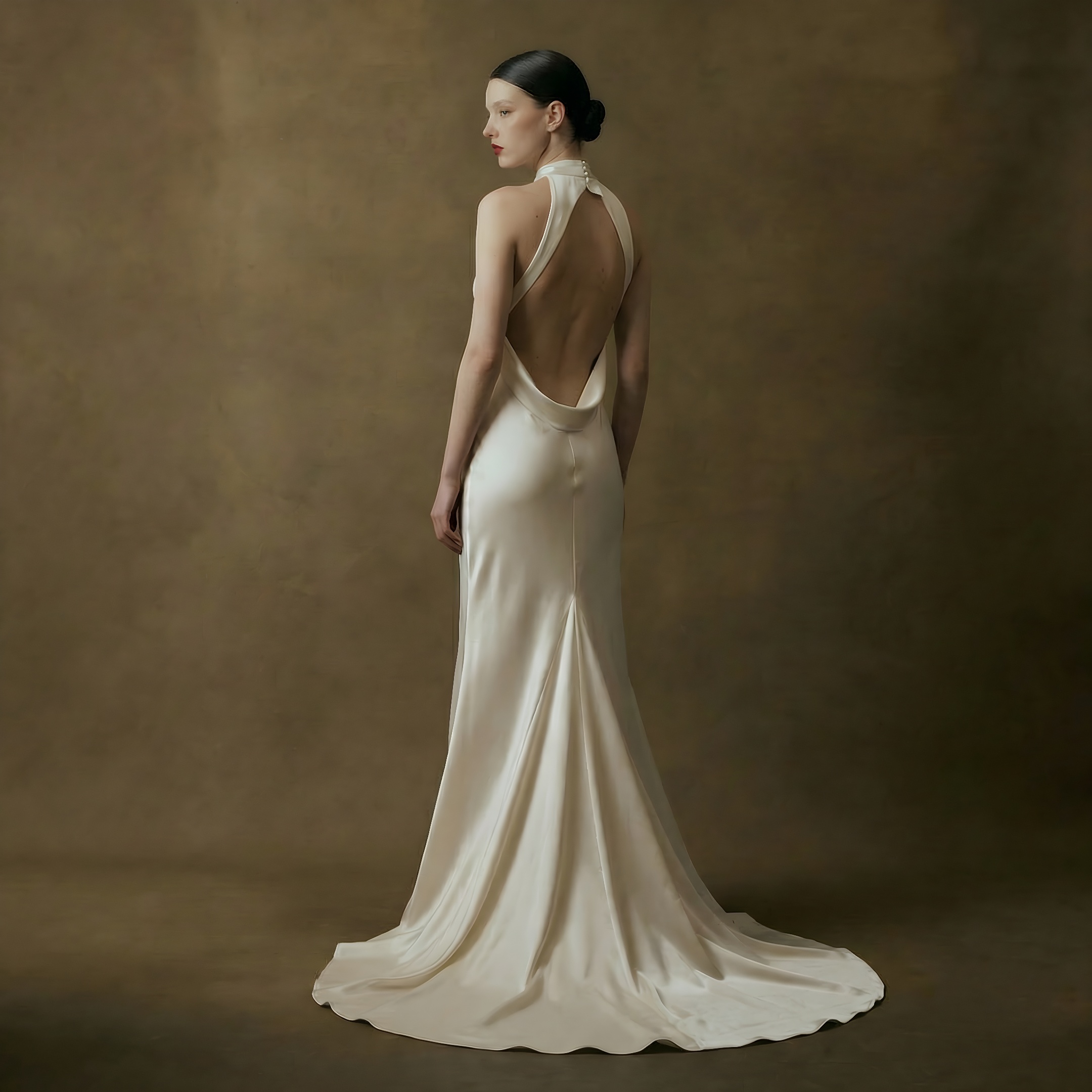 Bridalstory Silk Edition Lyra bias cut Seide Wassserfall Uboot halterneck