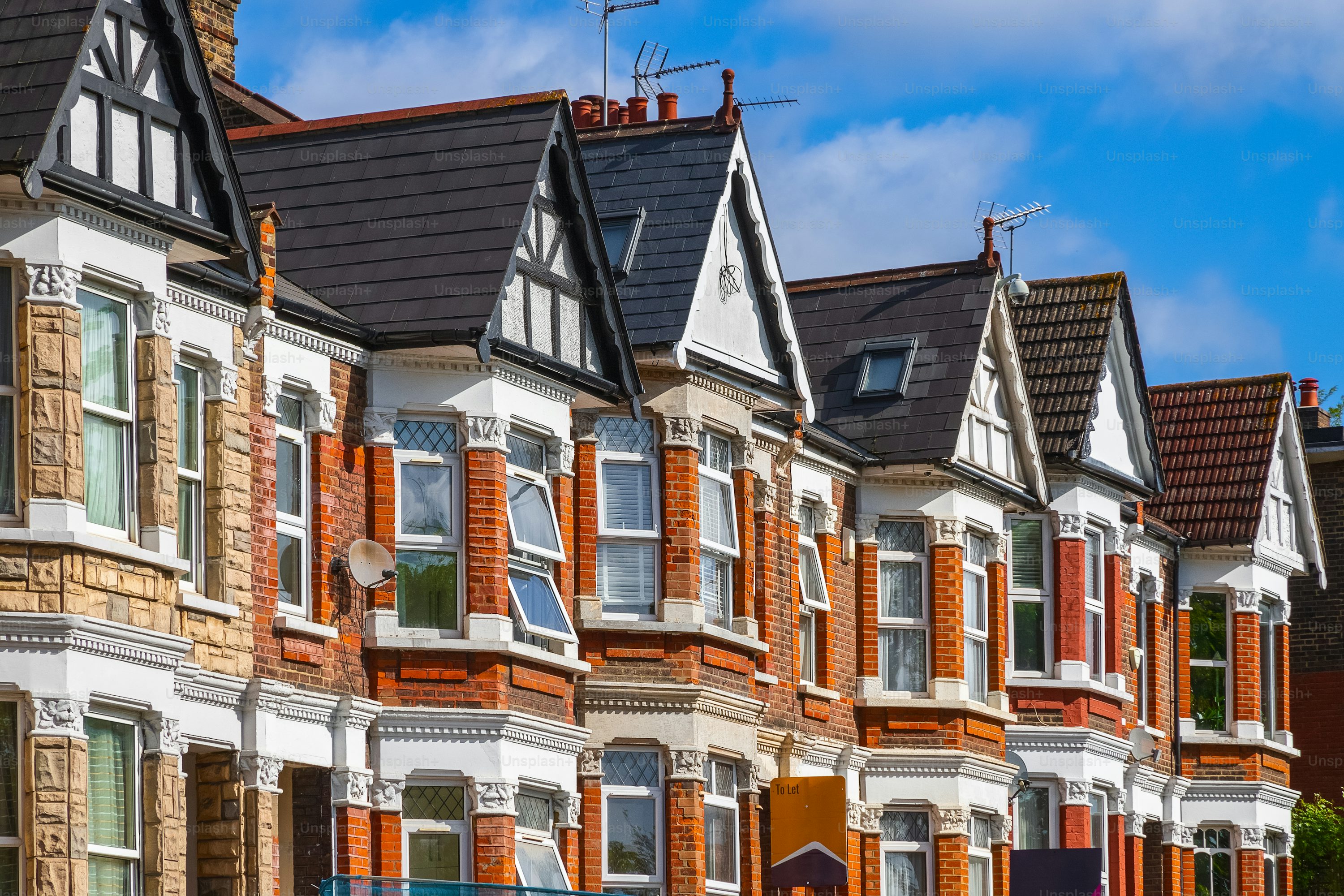 London House Prices Forecast to Outpace National Average — But Skepticism Remains