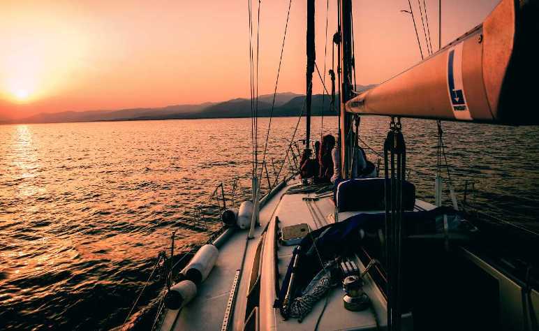 Não há duas mentes distintas. Só existe uma, mas com dois planos que devemos aprender a utilizar: a consciente (objetiva) e a inconsciente (subjetiva)...