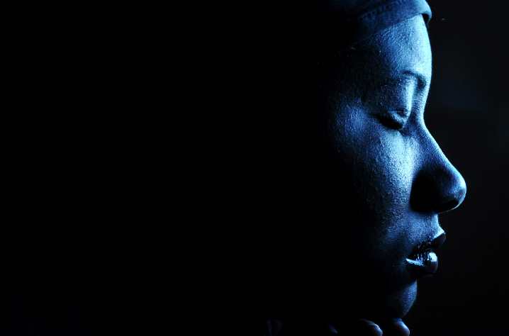 Parte da nossa sociedade (sobre)vive na escuridão e parece não ter vontade...