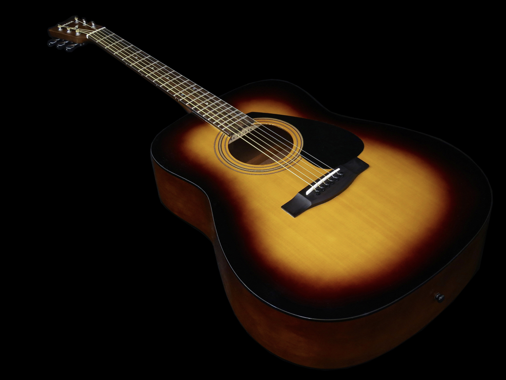 Yamaha F310II -kitara