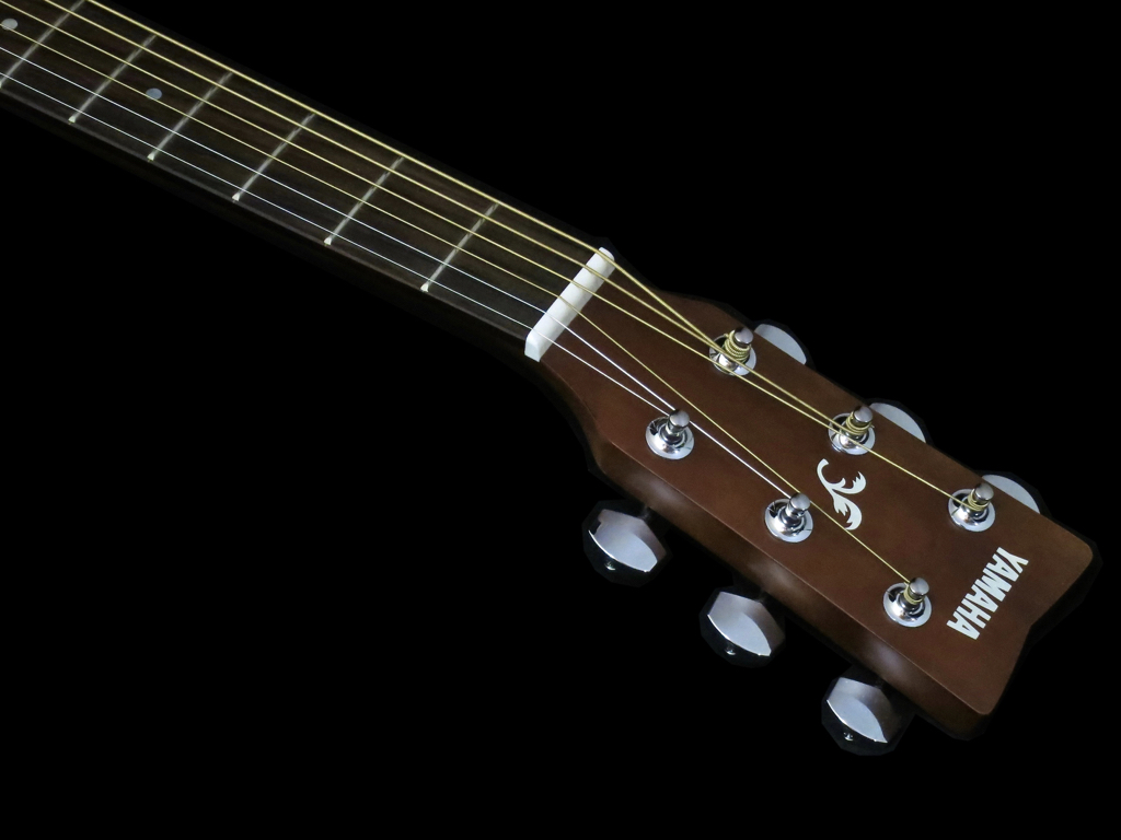 Yamaha F310II -kitaran talla