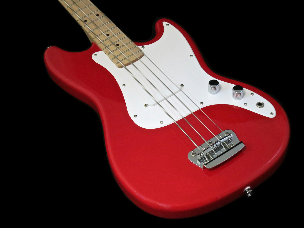 Squier Bronco Bassin saatimet