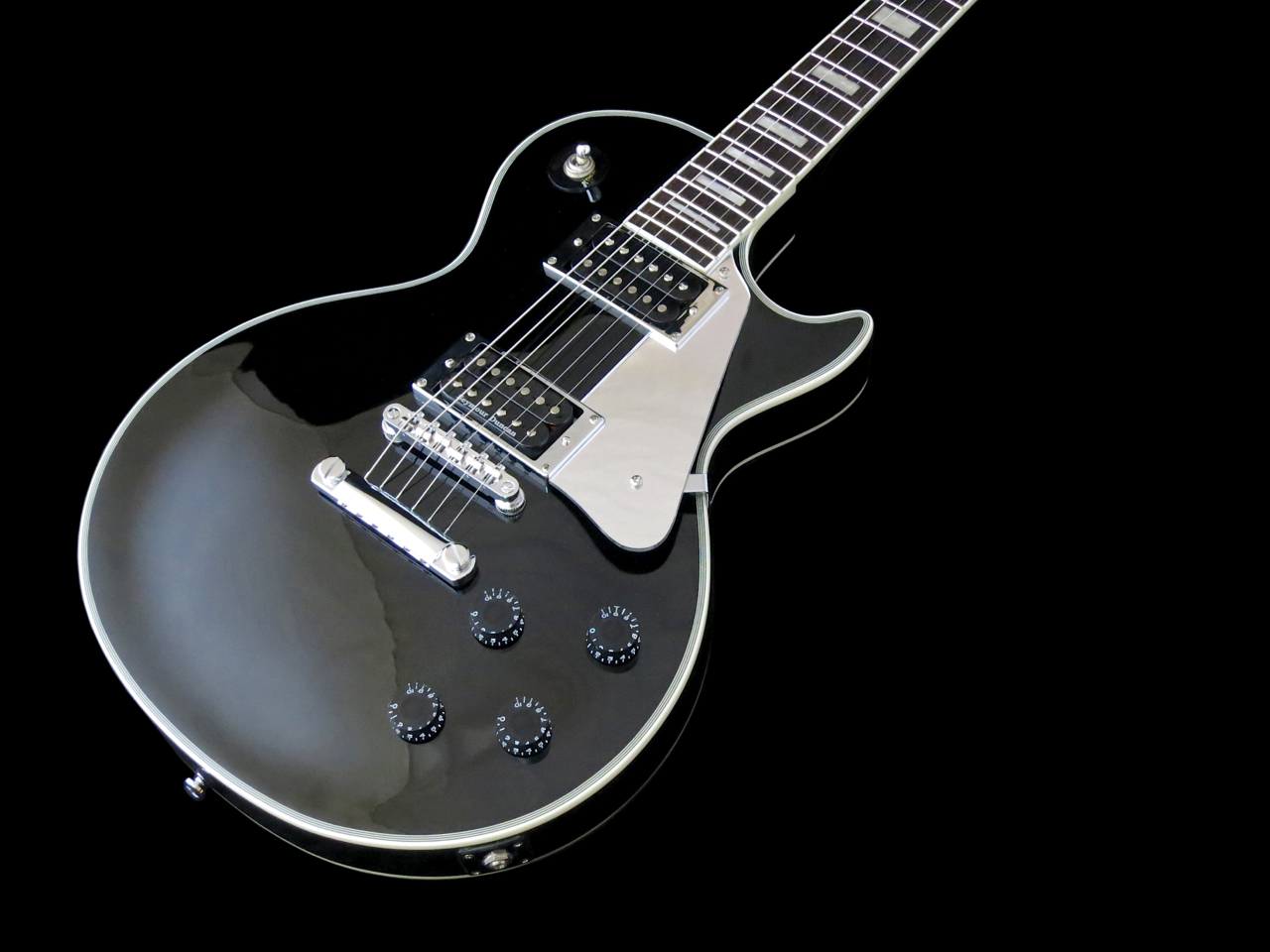 Tokai ALC-50JS:n talla, mikrofonit ja peilipleksi