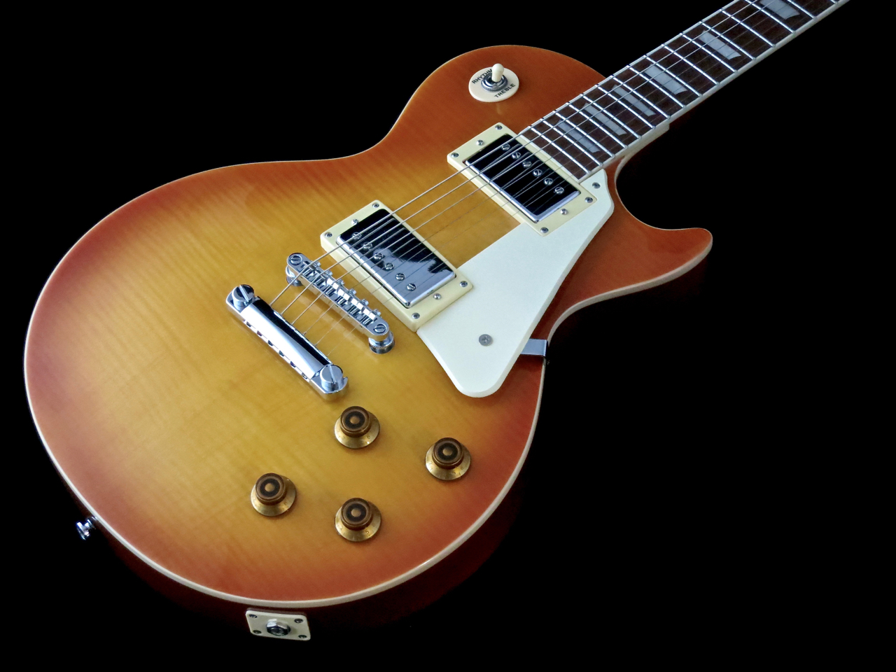 Tokai ALS-62:n LSC-F-humbuckerit ja Tune-o-matic-talla