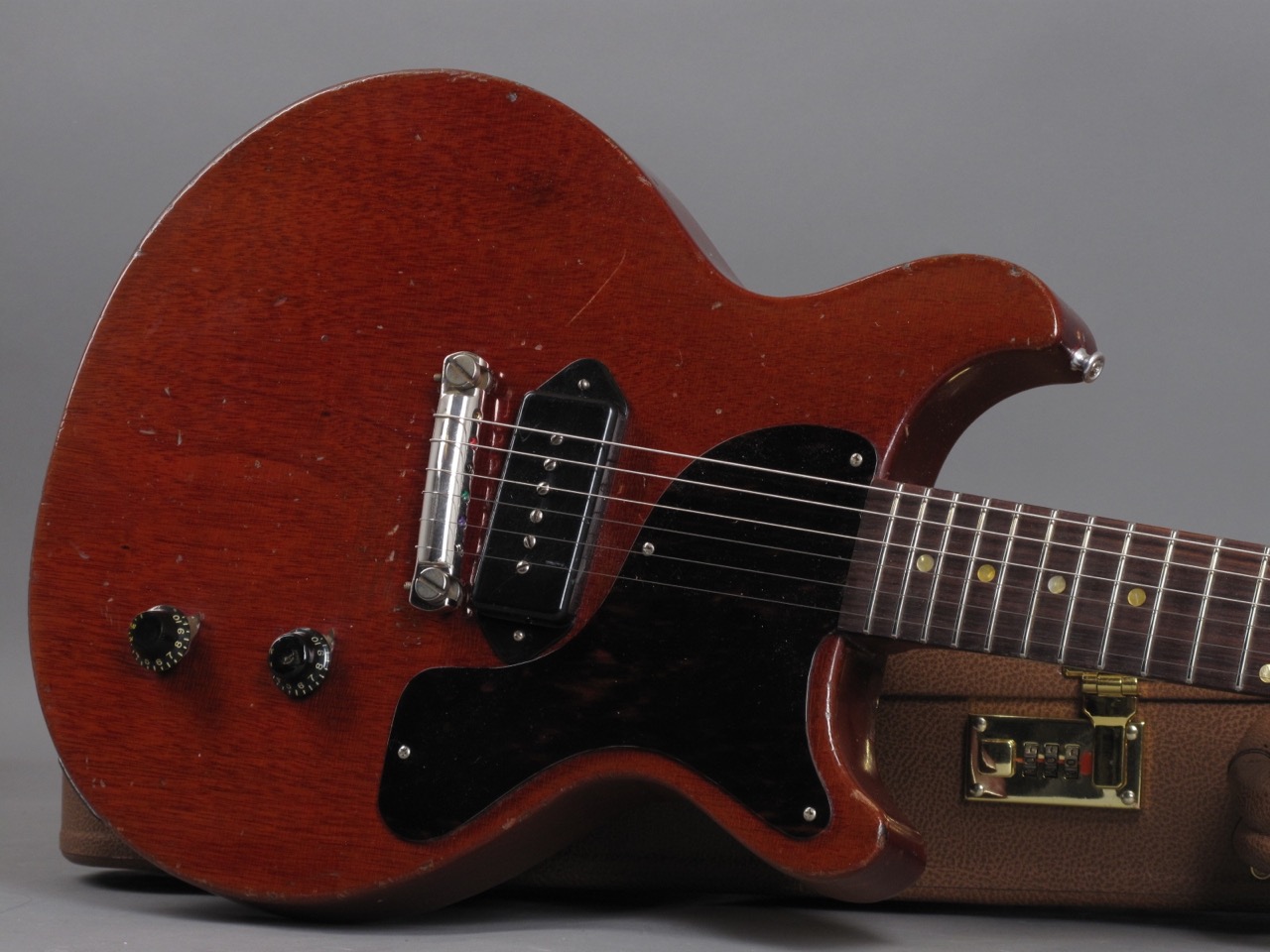 Gibson Les Paul Junior vuodelta 1958, doublecut-runko