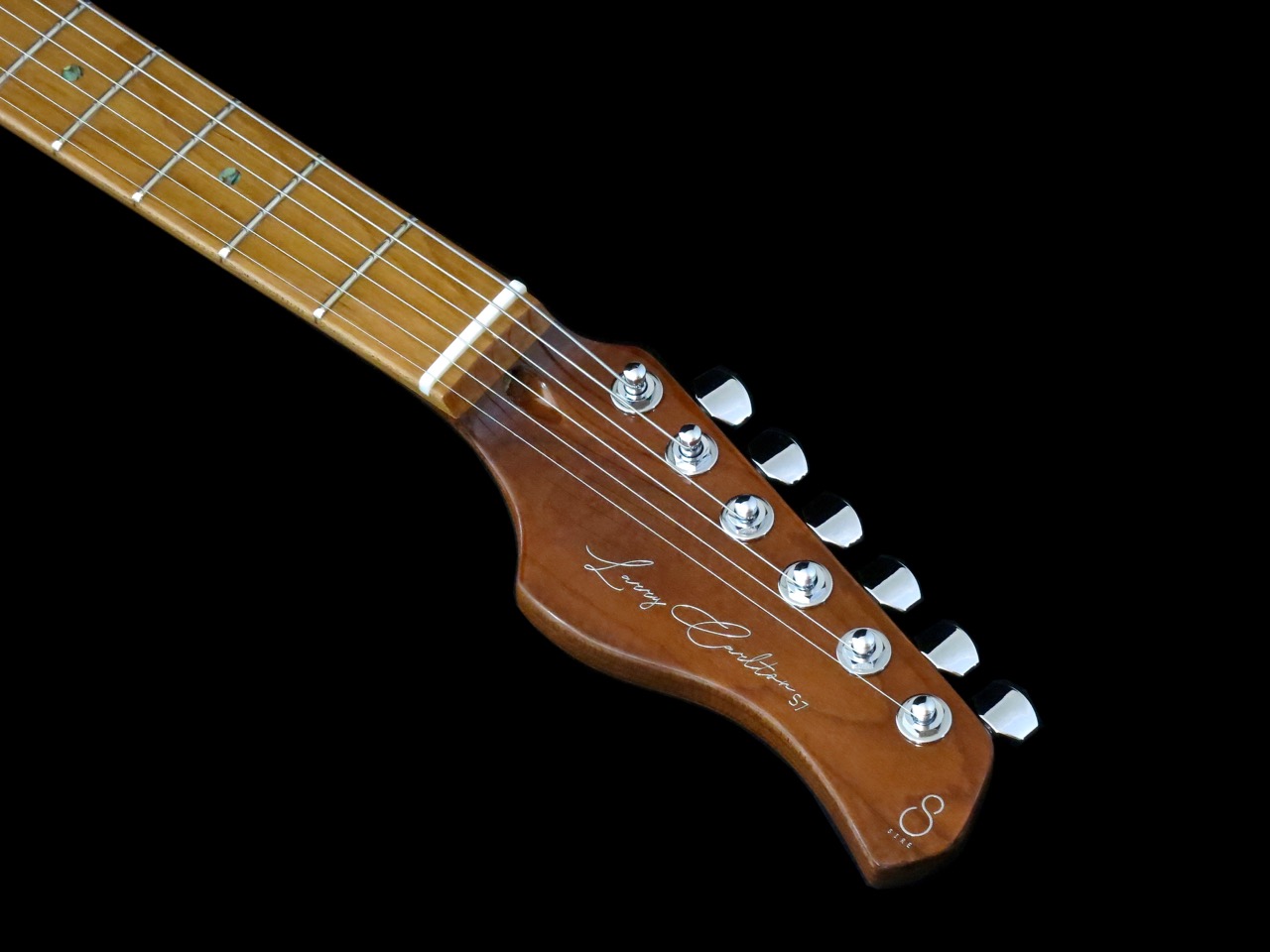 Sire Larry Carlton S7:n lämpökäsitelty vaahterakaula