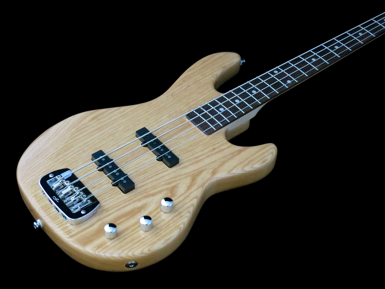 G&L JB-2:n mikrofonit ja talla
