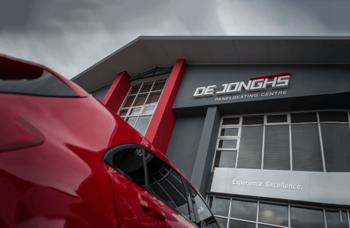 Creative Caterpillar client Charles Russell Visigrafi photography images - De Jonghs.