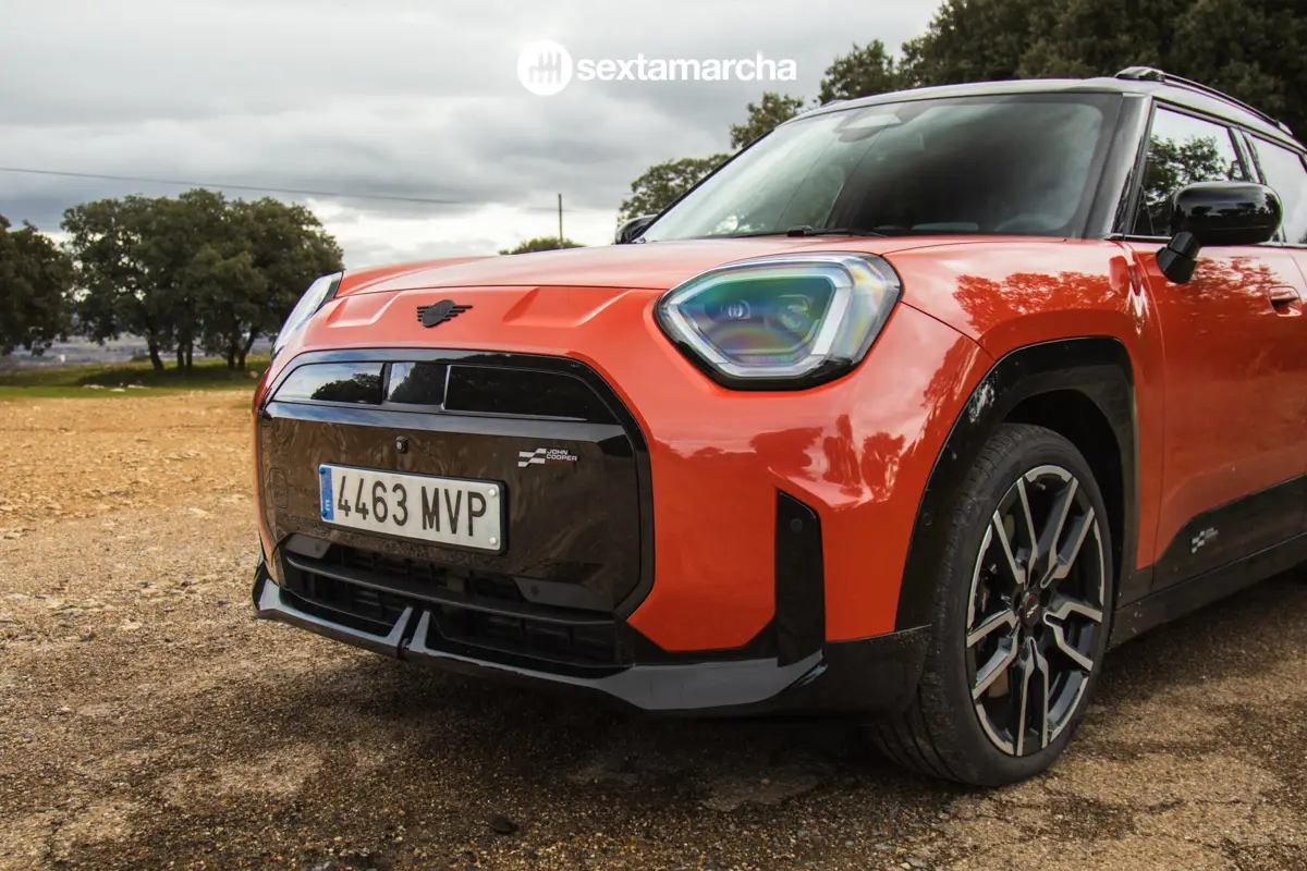 Vista frontal del nuevo Mini Aceman 