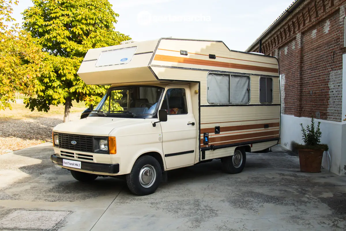 Ford Transit Mk2 caravana