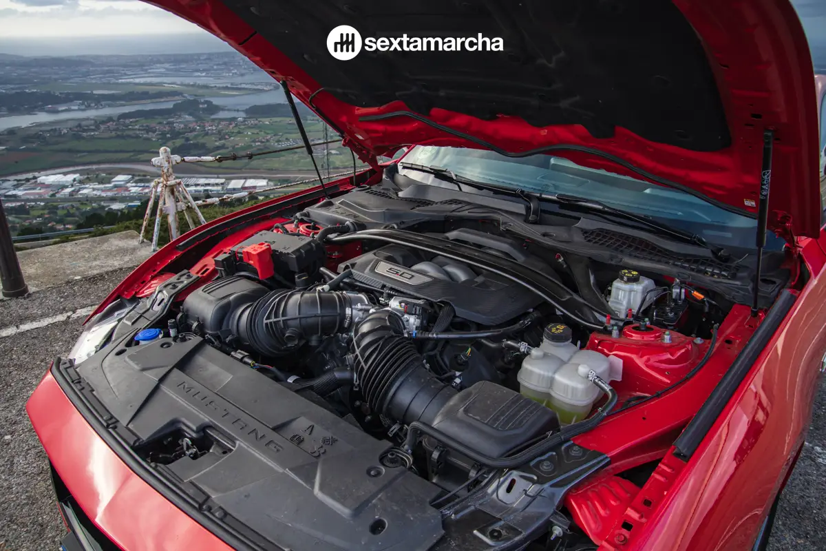 Motor V8 Coyote ford Mustan GT 2026