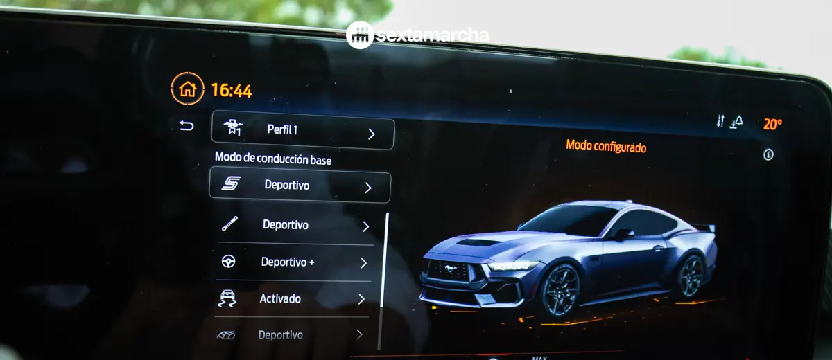 Pantallas Ford Mustang GT 2026