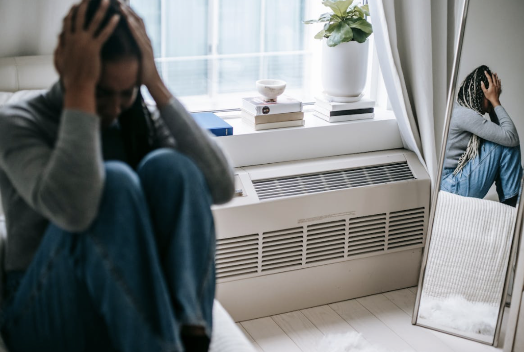 woman having an anxiety attack wondering what might help relieve her symptoms