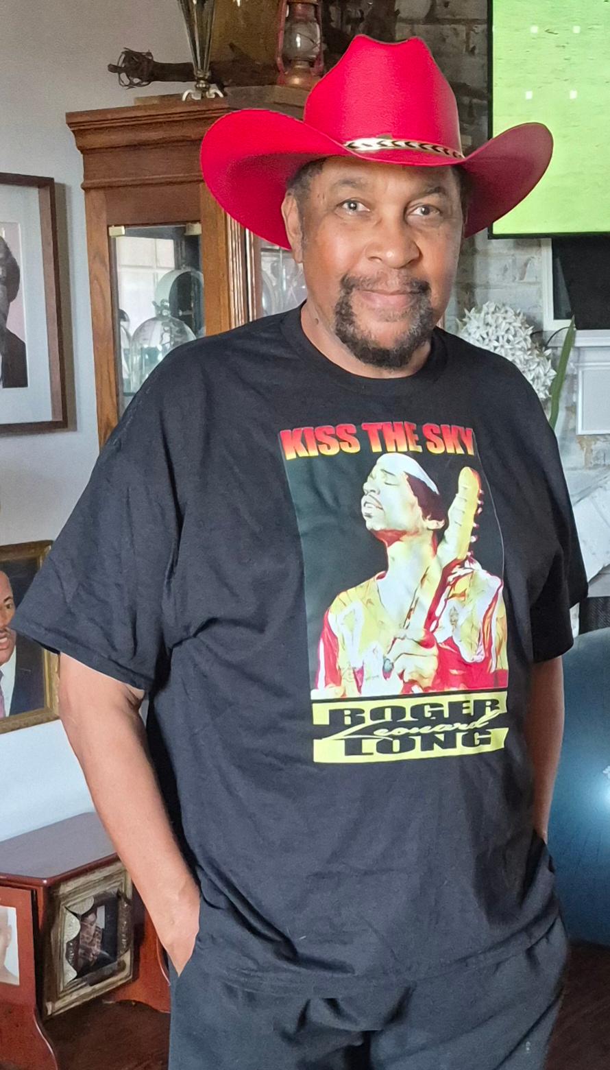 Jimi Hendrix Roger Leonard Long Portrait Art T-shirt. This high quality original t-shirt is truly wearable art. It features an exclusive portrait from artist Roger Leonard Long.
- 4.5 oz., 100% preshrunk ring spun cotton
- 90% cotton 10% polyester
- ¾" rib knit collar
- Double-needle stitched sleeves and bottom hem
Available in sizes XS-2XL