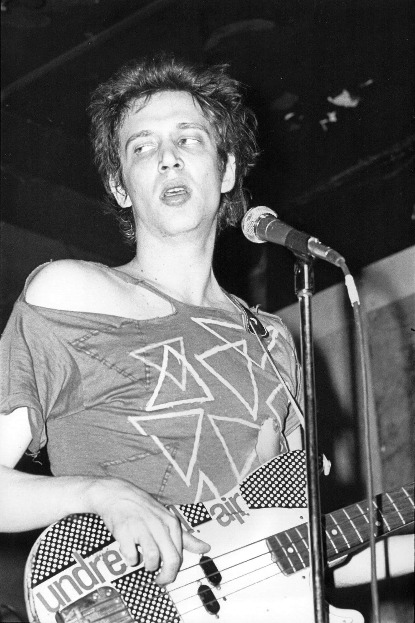 Richard Hell performing with the Voidoids at CBGB, 1977