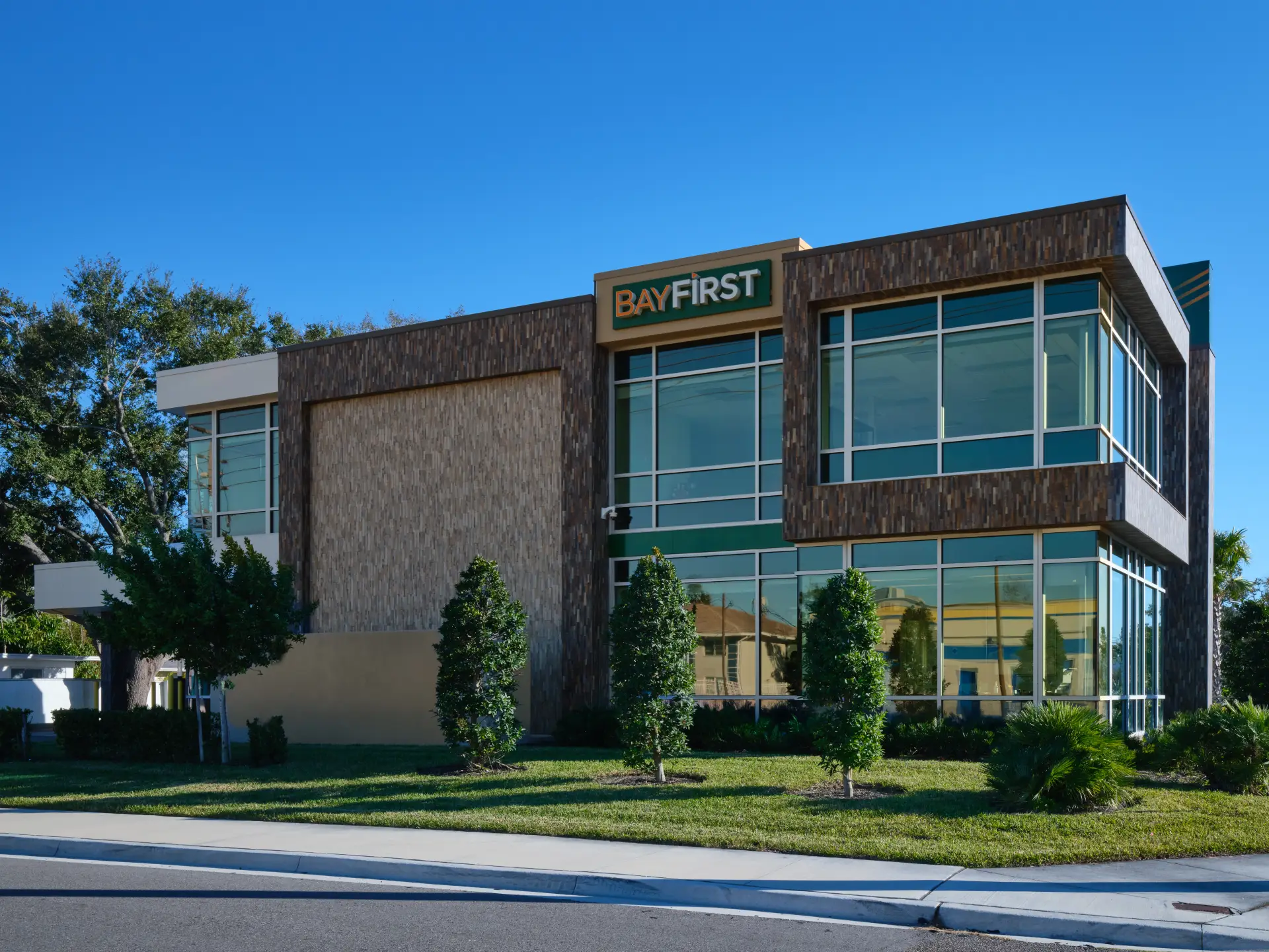 Bayfirst Bank commercial architecture building street view. Building designed by Suarez Architecture, Sarasota, FL