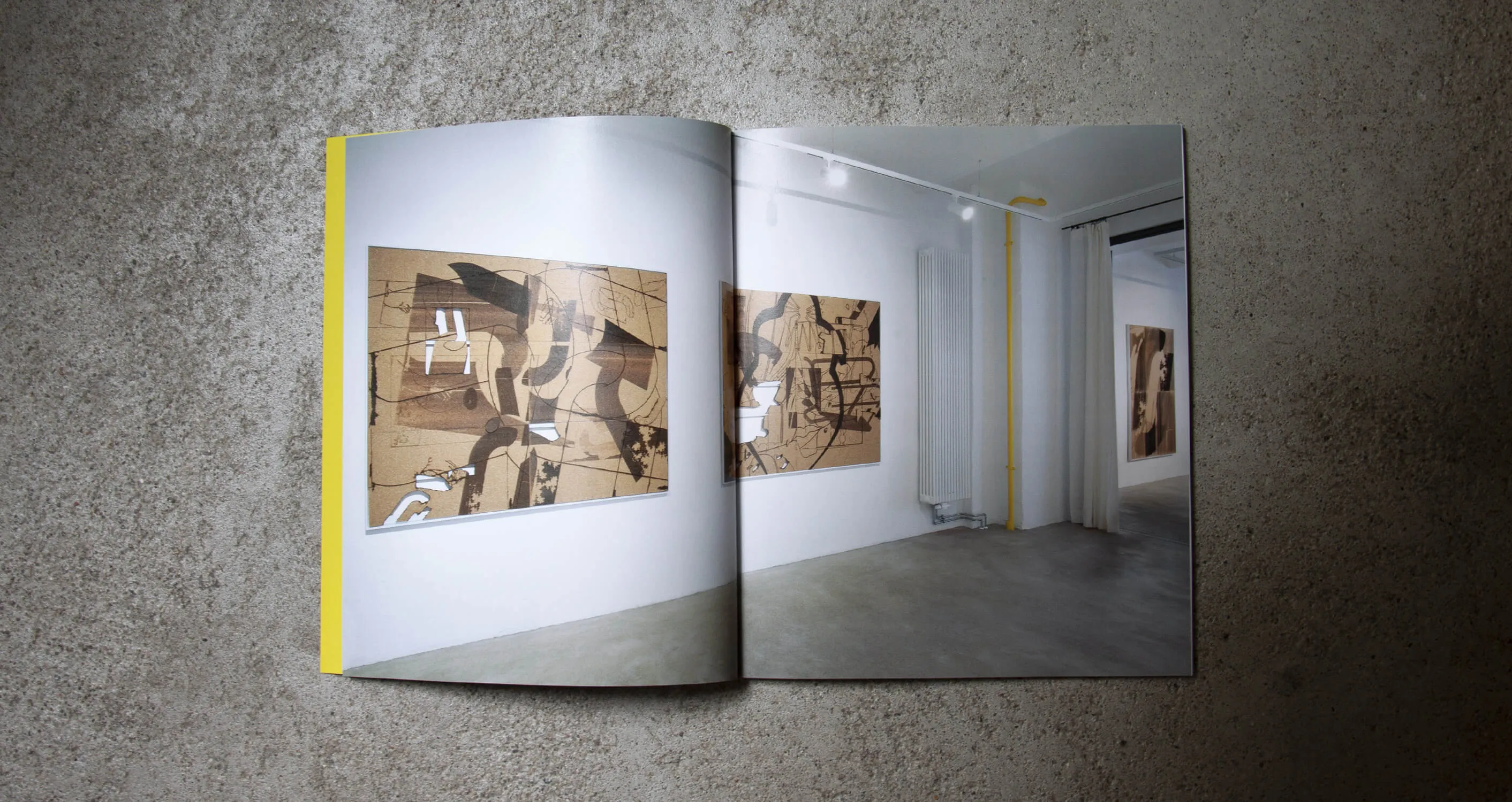 Double page to the exhibition catalogue by Ellen Möckel at Galerie GE59, 2021.