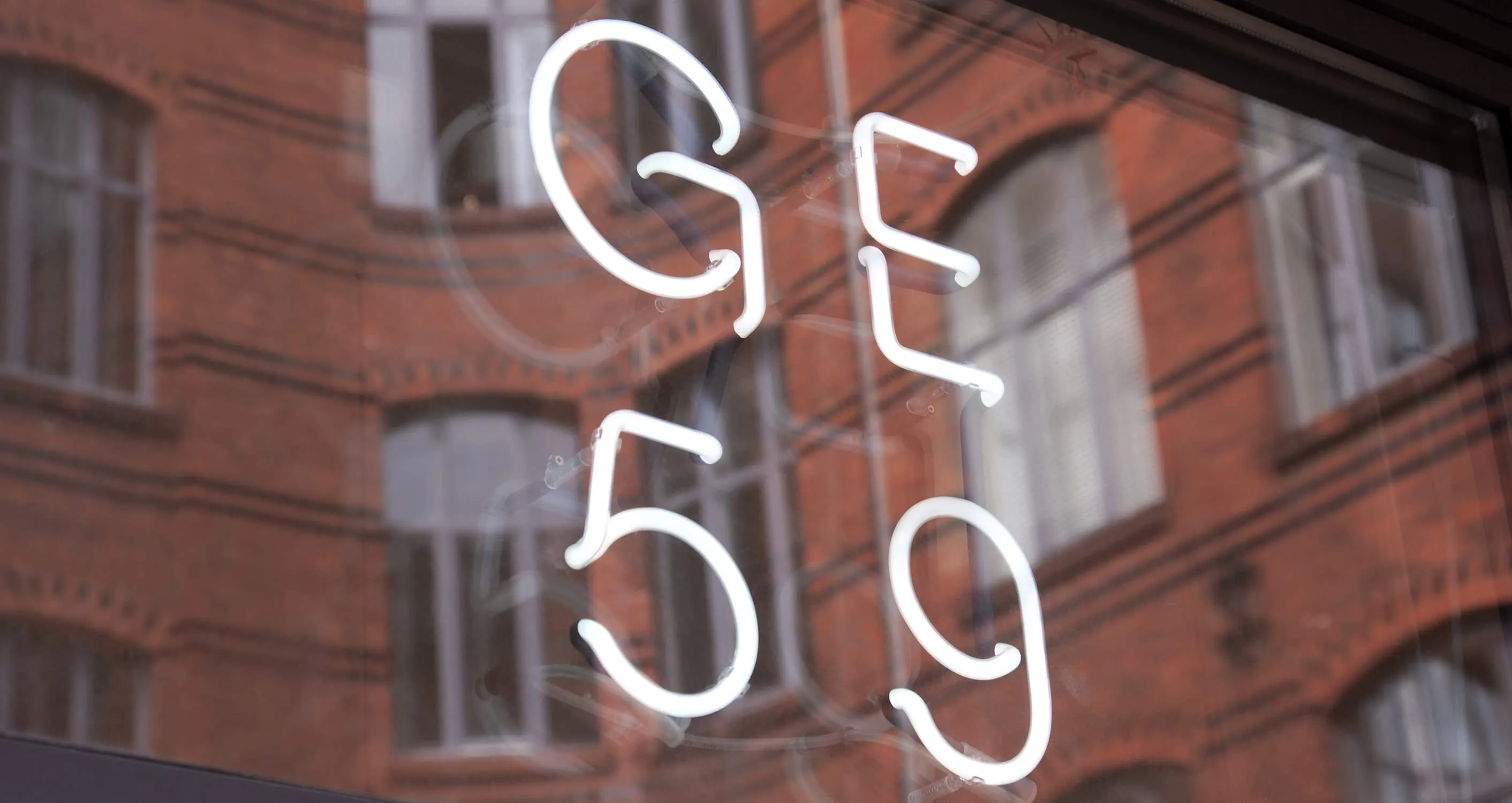 Sign above the entrance to gallery GE59