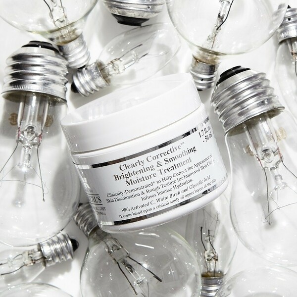 Kiehl's Clearly Corrective Brightening & Smoothing Moisture Treatment 