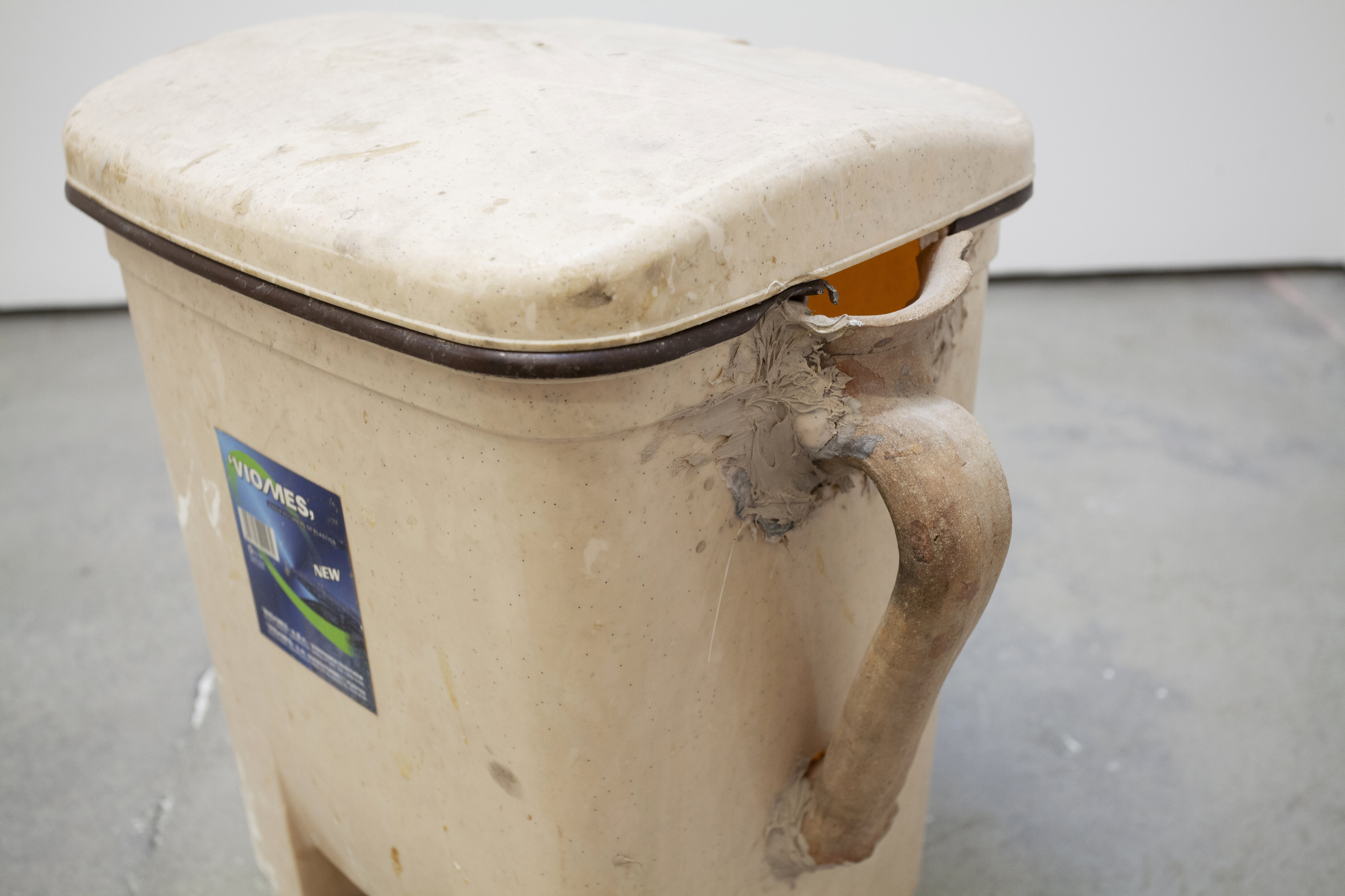 Stef Kamaris, Amphora, 2020.