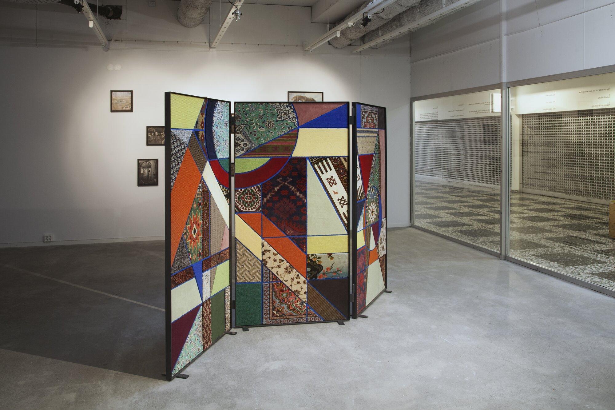 Nevin Aladag, Paravent/Social Fabric #3, 2013.