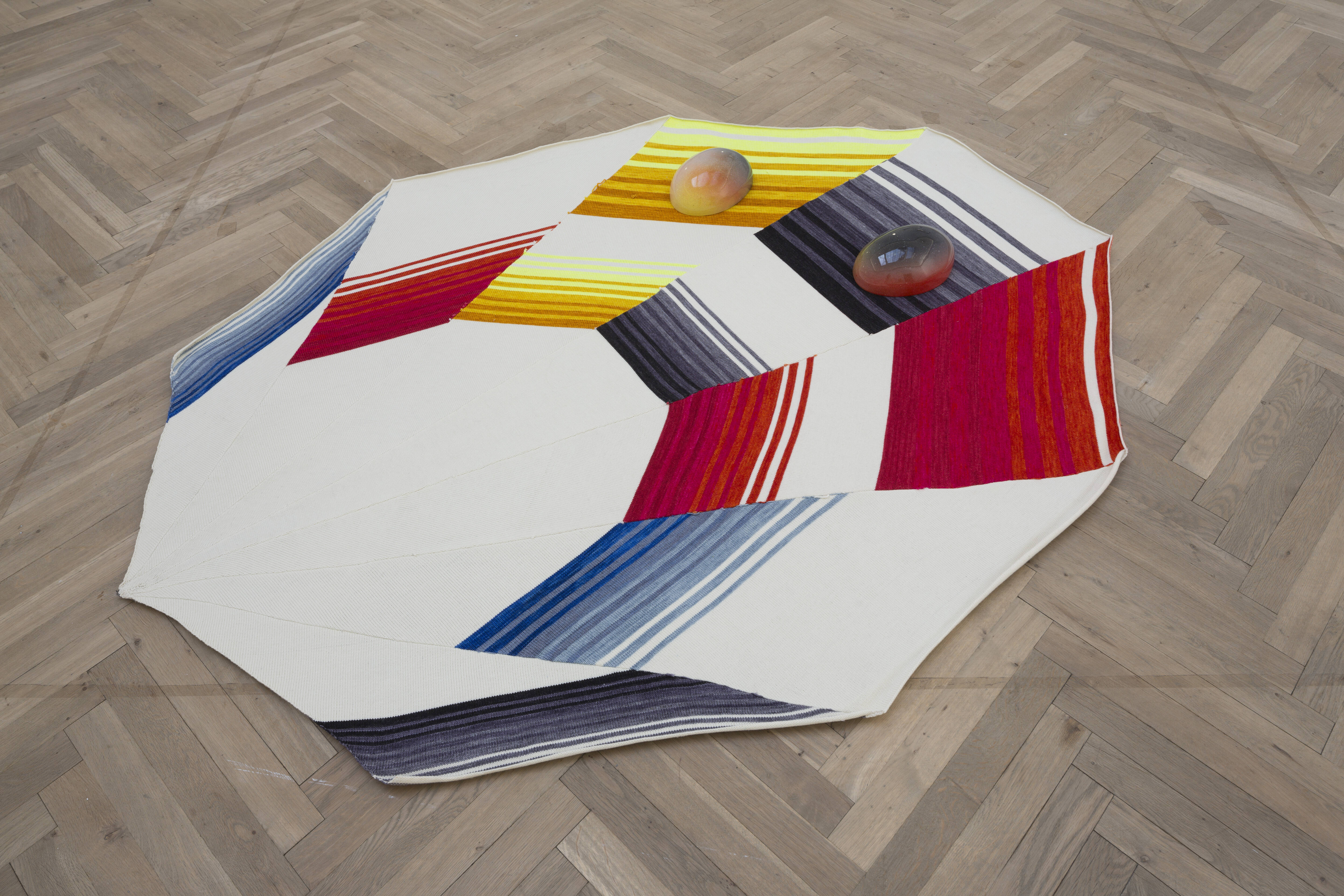 Jennifer Tee, Occult Geometry. Installation view. Detail.