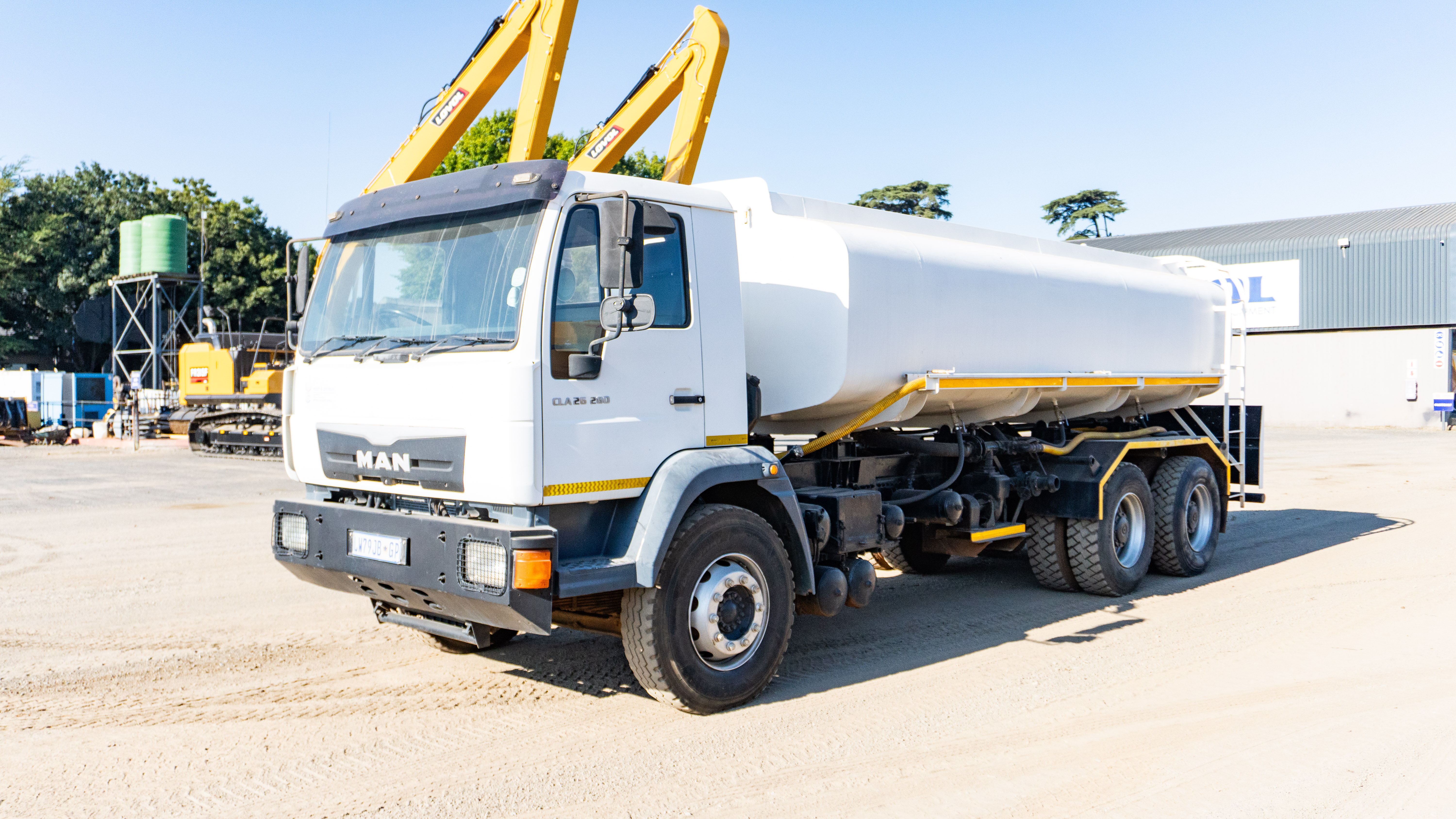 MAN CLA26-280 WATERTANKER