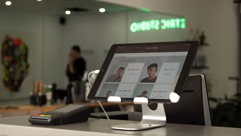Point of Purchase Displays: Types, Benefits, and Real Examples